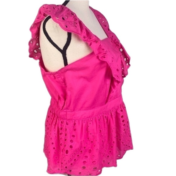 BANANA REPUBLIC FACTORY bright pink eyelet peplum top in size Medium. NWT - Picture 3 of 9